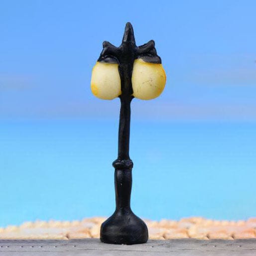 my store MINIATURE Double Bulb Light Yellow Street Light