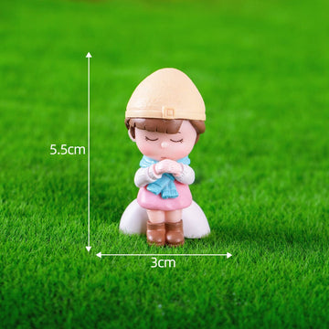 my store MINIATURE Beige Hat Girl