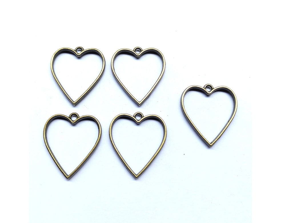 Crafteria ANTIQUE HEART BEZELS