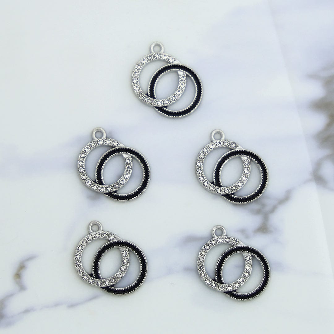 Crafteria BEZELS Silver 5Pcs Interlinked Round Charm Bezels With Black Enamel.