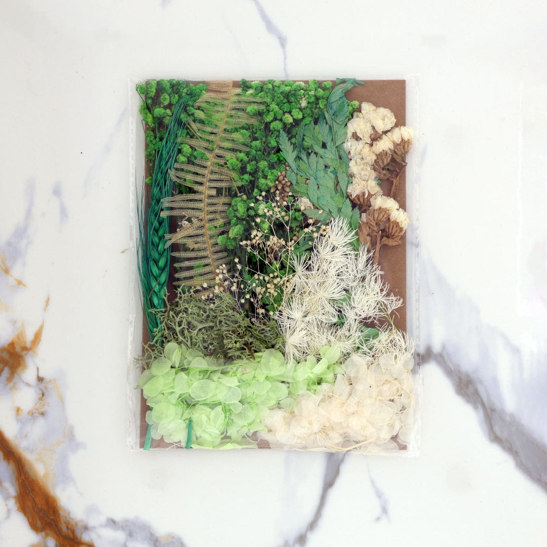 Crafteria Dried Mixed Flower Green, White Theme
