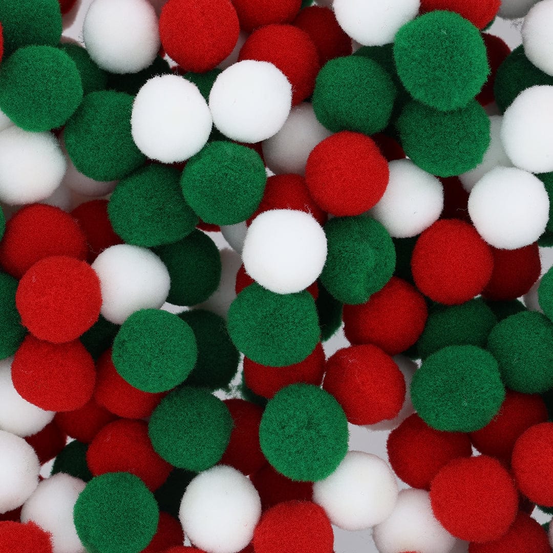 Crafteria Green & Red Monochrome 2 Cm Pom Pom Heavy